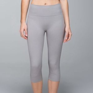 Lululemon Seamlessly Street Crop